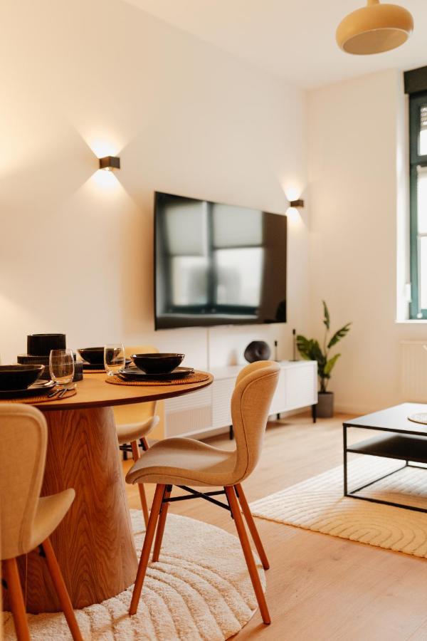 Design Apartment Stadtfeld-Ost Mit Netflix & 2 Schlafzimmern Magdeburg Exterior photo